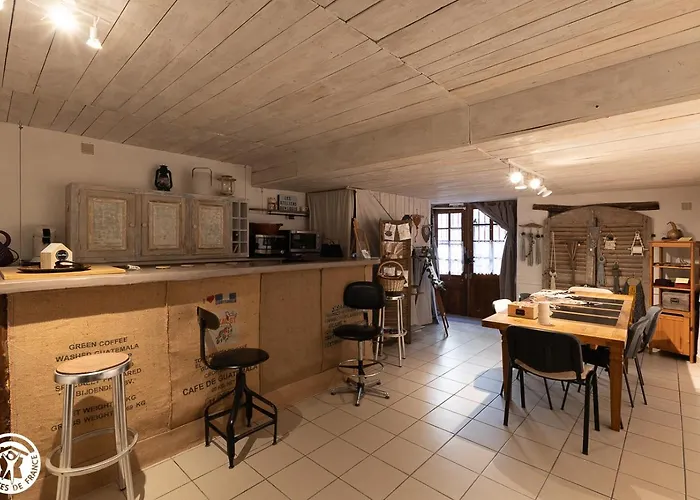 Le Logis D'hestia Bed & Breakfast